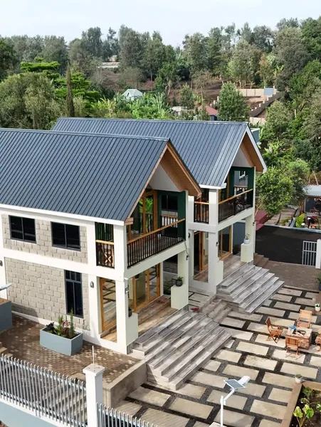 Building View 1